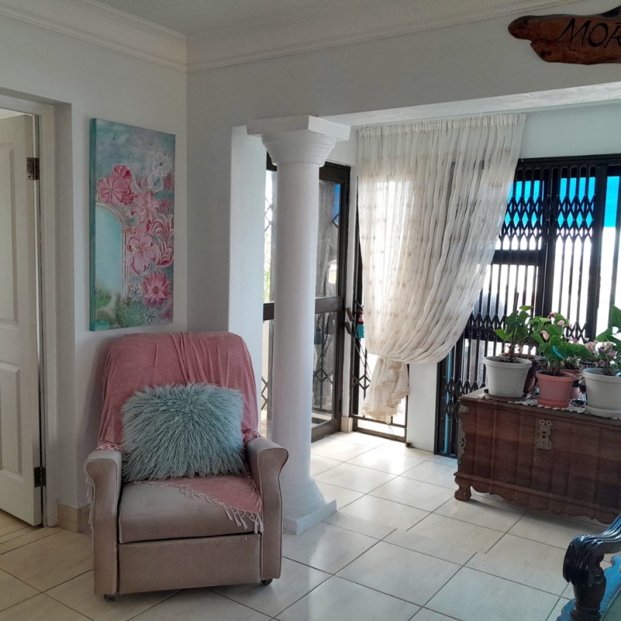 4 Bedroom Property for Sale in Wavecrest Eastern Cape